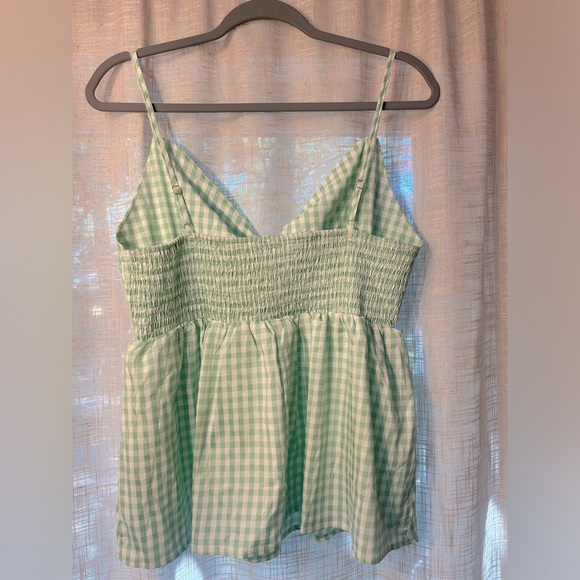Checkered Green and White Tank Top with Bow. Stretchy material. - Picture 10 of 11